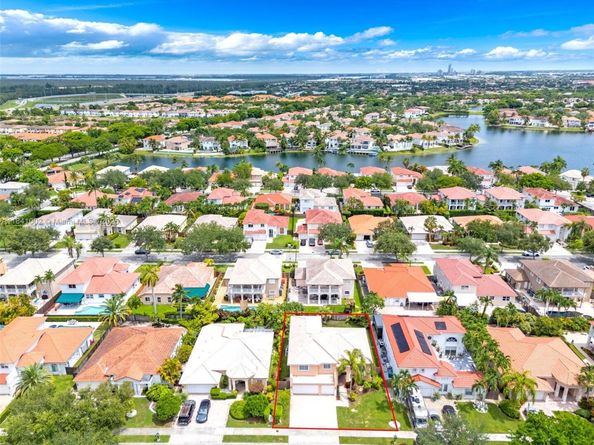 11331 NW 64th Ter, Doral FL 33178