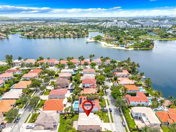 11331 NW 64th Ter, Doral FL 33178