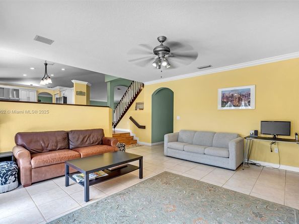 11331 NW 64th Ter, Doral FL 33178