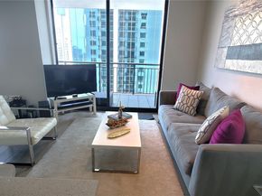 999 SW 1st Ave 2115, Miami FL 33130