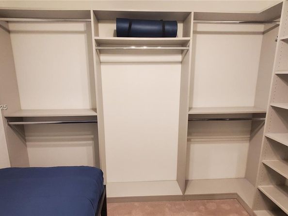 999 SW 1st Ave 2115, Miami FL 33130