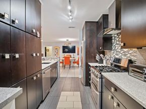 4260 NE 16th Ter, Oakland Park FL 33334