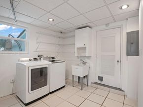 4260 NE 16th Ter, Oakland Park FL 33334