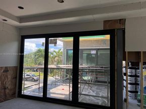 1700 NE 18th St, Fort Lauderdale FL 33305