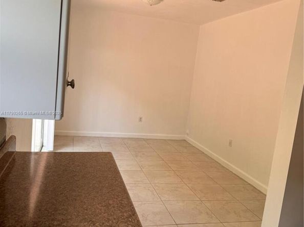 4139 NE 26th St, Homestead FL 33033