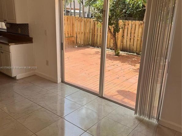 4139 NE 26th St, Homestead FL 33033
