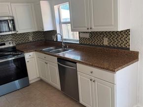 4139 NE 26th St, Homestead FL 33033