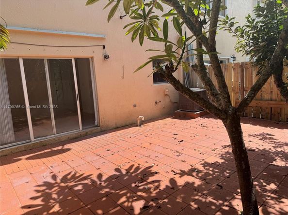 4139 NE 26th St, Homestead FL 33033