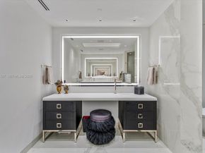 1000 S Pointe Dr 1503, Miami Beach FL 33139