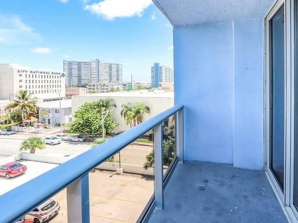 401 69th St 505, Miami Beach FL 33141