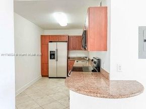 401 69th St 505, Miami Beach FL 33141