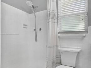 1019 SE 12th Ave, Deerfield Beach FL 33441