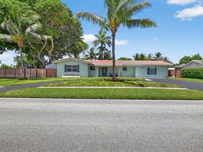 1019 SE 12th Ave, Deerfield Beach FL 33441