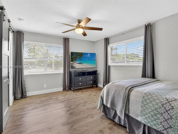 1019 SE 12th Ave, Deerfield Beach FL 33441