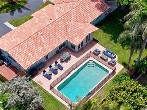 1019 SE 12th Ave, Deerfield Beach FL 33441