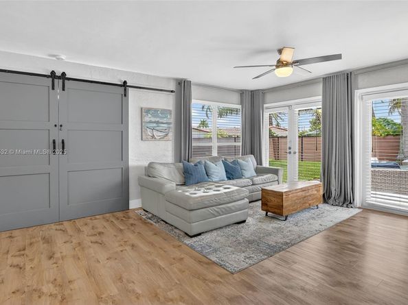 1019 SE 12th Ave, Deerfield Beach FL 33441