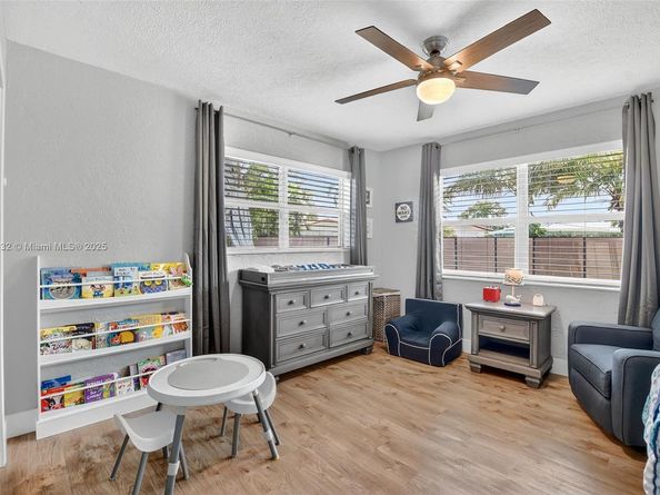 1019 SE 12th Ave, Deerfield Beach FL 33441