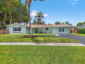 1019 SE 12th Ave, Deerfield Beach FL 33441