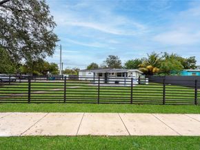 1890 NW 127th St, Miami FL 33167