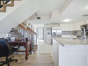 2750 NW 80th Ave, Sunrise FL 33322