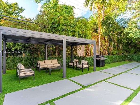 1120 Wallace St, Coral Gables FL 33134