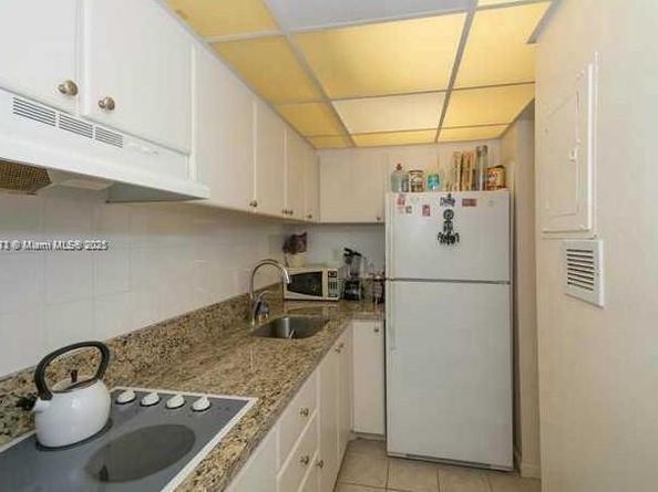 1000 West Ave 828, Miami Beach FL 33139
