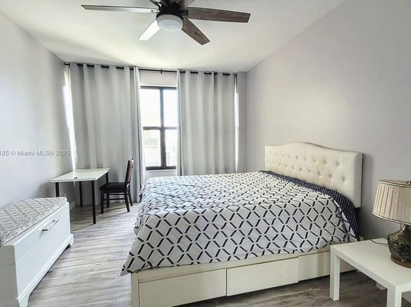 2500 Parkview Dr 2517, Hallandale Beach FL 33009