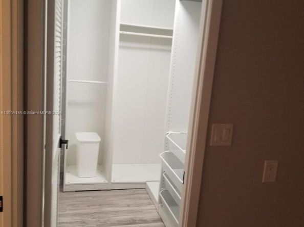 2500 Parkview Dr 2517, Hallandale Beach FL 33009