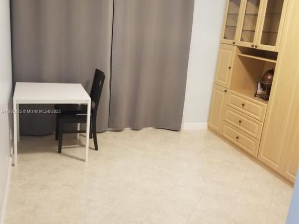 2500 Parkview Dr 2517, Hallandale Beach FL 33009