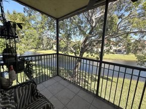 432 Lakeview Dr 201, Weston FL 33326