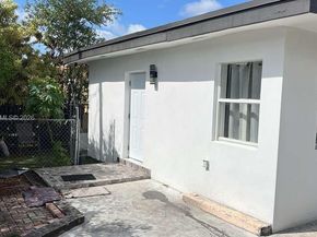 2456 NW 28th St, Miami FL 33142