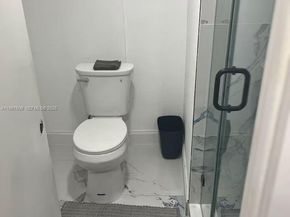 2456 NW 28th St, Miami FL 33142