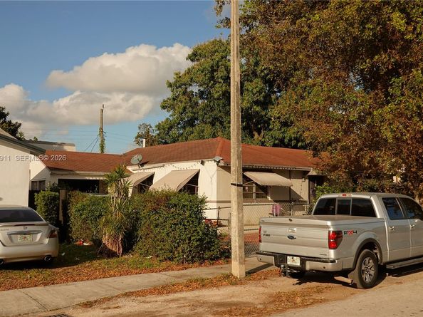 909 NW 76th St, Miami FL 33150