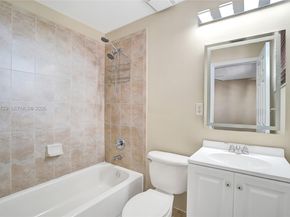 1033 NE 17th Way 1201, Fort Lauderdale FL 33304