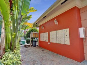 1033 NE 17th Way 1201, Fort Lauderdale FL 33304