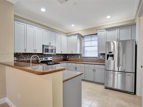 1033 NE 17th Way 1201, Fort Lauderdale FL 33304