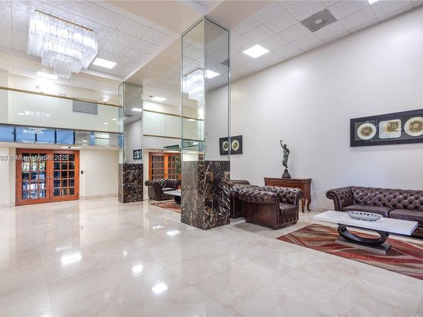 210 174th St 807, Sunny Isles Beach FL 33160