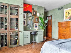 2858 Pine Tree Dr 4, Miami Beach FL 33140