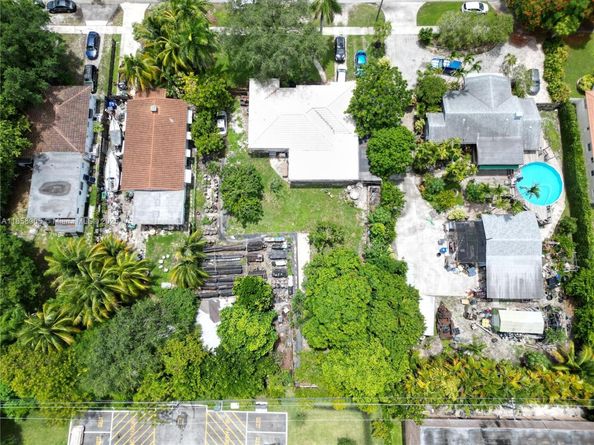 2527 Fillmore St, Hollywood FL 33020