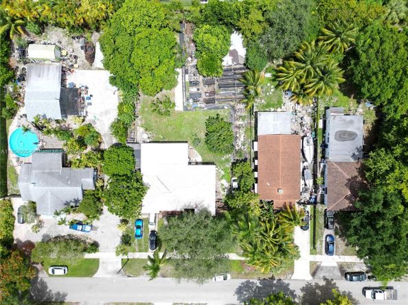 2527 Fillmore St, Hollywood FL 33020