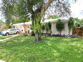 2527 Fillmore St, Hollywood FL 33020