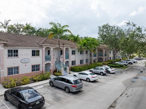 2250 NW 78th Ave 202, Pembroke Pines FL 33024