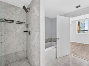 244 Biscayne Blvd 3702, Miami FL 33132