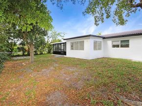 610 NW 38th Ct, Deerfield Beach FL 33064