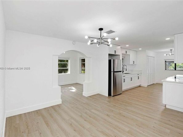 610 NW 38th Ct, Deerfield Beach FL 33064