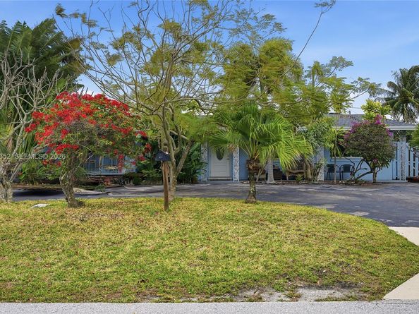 424 SW 7th Ave, Boynton Beach FL 33435