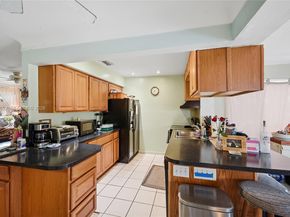 424 SW 7th Ave, Boynton Beach FL 33435