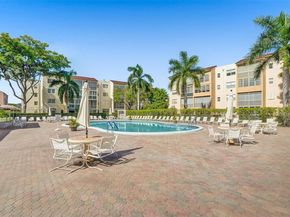 2811 Somerset Dr 405, Lauderdale Lakes FL 33311