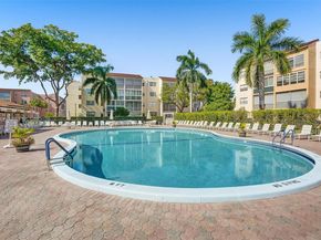 2811 Somerset Dr 405, Lauderdale Lakes FL 33311