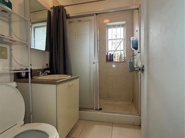 808 NW 75th St, Miami FL 33150